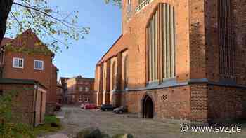 Einkaufsnacht und Tag der Backsteingotik: Shopping, Musik, Stadtführung - Das erwartet Besucher am Sonnabend in Parchims Innenstadt - svz – Schweriner Volkszeitung