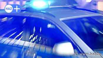 Barsinghausen: Postzusteller von vorbeifahrendem Auto verletzt - HAZ