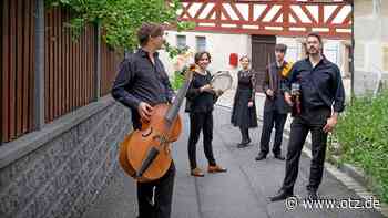 Internationale Ensembles spielen im Eisenberger Scheithof
