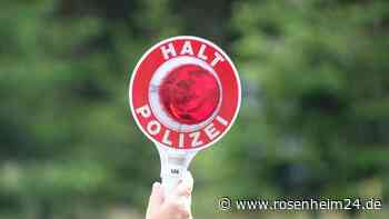 Beamte stoppen Salzburger (33) ohne Führerschein in 500-PS-Boliden auf der A8 bei Bad Feilnbach