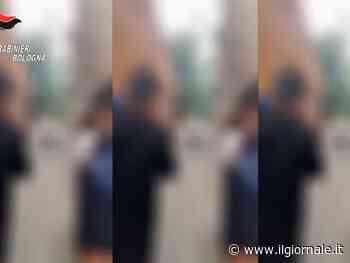 "Stiamo giocando...". Rissa tra 15enni davanti a scuola: in tre nei guai