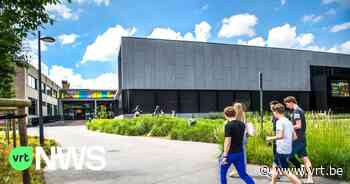 Theatershow Luc Appermont gaat in première in jarig cultureel centrum Bilzen: "Met verschillende Limburgse anekdotes" - VRT NWS