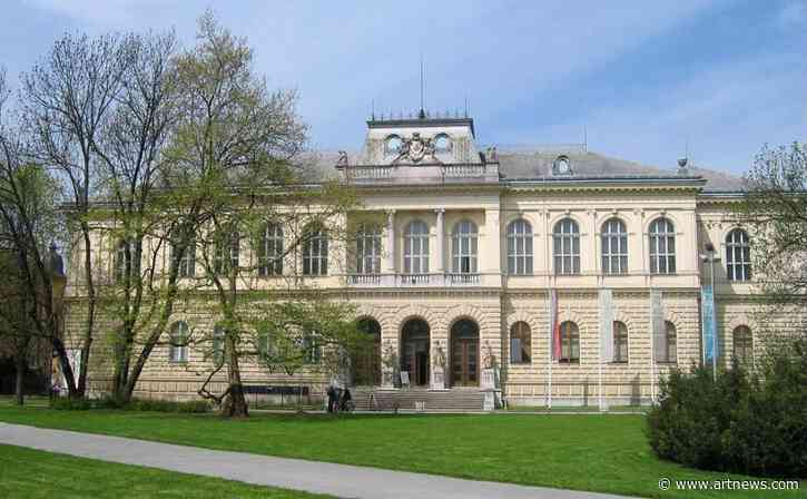 Director of Slovenia’s National Museum Resigns as Police Investigate Canceled Exhibition