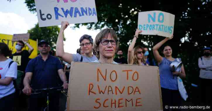 Briten schicken Asylsuchende nach Ruanda