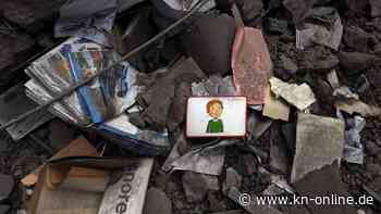 Im roten Kleid in einer zerbombten Schule: Das bewegende Abschlussfoto einer ukrainischen Schülerin