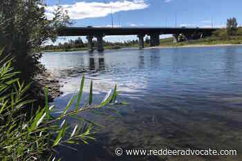Residents asked to stay off Red Deer River - Red Deer Advocate