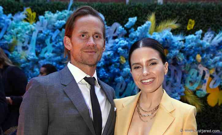 Sophia Bush Marries Grant Hughes in Oklahoma!