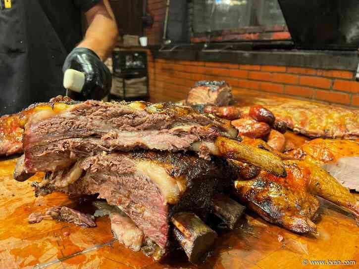 Higher prices cause some Texas restaurants to raise menu prices