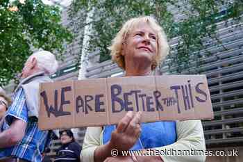 Hundreds protest outside Home Office against Rwanda deportation plan - The Oldham Times