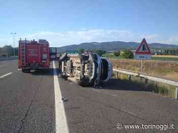 Terribile incidente sulla sopraelevata di Moncalieri, auto si ribalta: 5 feriti, due sono bambine - TorinOggi.it
