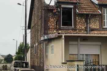A Oissel près de Rouen, un feu de voiture se propage à un pavillon gravement touché - France 3 Régions