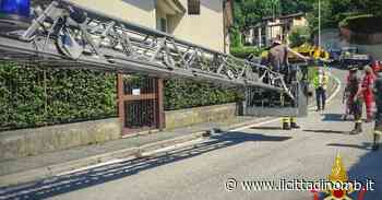 Vigili del fuoco salvano muratore caduto dal ponteggio - Il Cittadino di Monza e Brianza