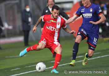 Monza, fiori d'arancio per il portoghese Pedro Pereira: due suoi compagnI hanno partecipato alla cerimonia - Monza-News