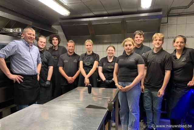 Restaurant van Kurt (51) en Els (46) is werkplek voor leerlingen Grootkeuken: “We proberen hen warm te maken voor een job in de horeca”