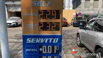 Benzina di nuovo verso il record, prezzi in rapida crescita anche a Modena - ModenaToday