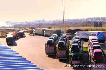 Paso de los Libres: hay filas de camiones varados por la escasez de gasoil - Misiones Cuatro