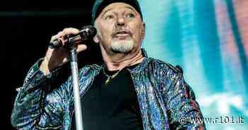 La città di Roma omaggia Vasco Rossi con la "Lupa Capitolina" - R101