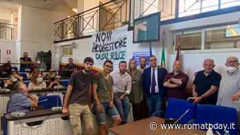 Proteste contro il biodigestore a Casal Selce: occupato il Consiglio municipale