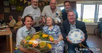 Vera Gorus viert 106de verjaardag en is oudste inwoonster van Wichelen - Het Laatste Nieuws