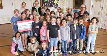 Spendenübergabe: Bastelaktion für ukrainische Kinder