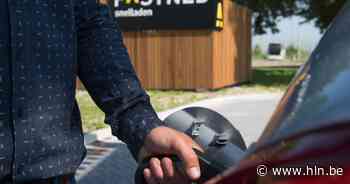Tesla-oplaadpunt hotel Ter Elst open gesteld voor publiek - Het Laatste Nieuws