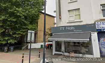 Man armed with machete stabs window of Lewisham nail salon