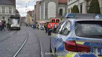 Augsburg: Unfall am Rathausplatz: Straßenbahn erfasst zweijähriges Kind | Augsburger Allgemeine - Augsburger Allgemeine