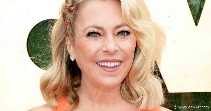 TikTok User Accuses ‘Real Housewives of Beverly Hills’ Cast Member Sutton Stracke of Racism - Gawker