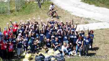 Giornata di pulizia al Cardeto: raccolti oltre cento chili di rifiuti - AnconaToday