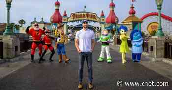'Lightyear' Star Chris Evans Strikes Pose Fit For Photoshop, Internet Does Its Thing     - CNET
