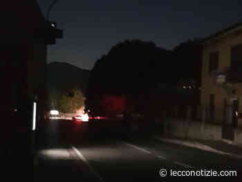 Calolzio. Erba alta e Rossino al buio: critiche dal consigliere Sonia Mazzoleni - Lecco Notizie