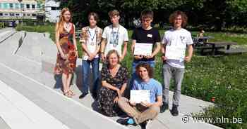 Leerlingen Atheneum rijven Olympiade-medailles binnen | Dendermonde | hln.be - Het Laatste Nieuws