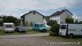 Fall wird an Polizei übergeben: Abgemeldete Fahrzeuge und Chaos-Parker sorgen für Ärger in Kraiburg