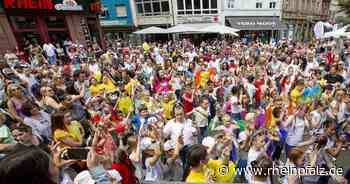 Bewegungstag in Kaiserslautern: Nicht nur auf der Bühne wird getanzt - Kaiserslautern - Rheinpfalz.de