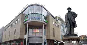 Saar-Impfzentrum Ost zieht in früheren Kaufhof um - Neunkirchen - Rheinpfalz.de