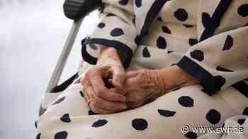 Aktionstag in Weinheim: Infostand zu Gewalt gegen ältere Menschen - SWR Aktuell