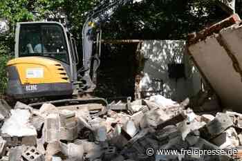 Stadt Mittweida lässt neue Volieren für Pfau und Co. bauen - freiepresse.de