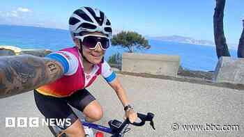 'It's like my therapy': Luton woman embarks on charity cycle - BBC