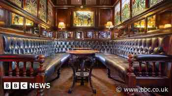 Historic English pubs recognised for their interiors