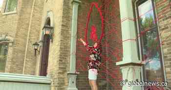 Metis artist creates art installation at Glanmore House in Belleville - Global News