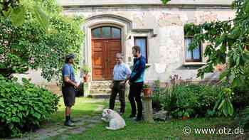 Gegen den Trend: Großkröbitz putzt sein altes Pfarrhaus frisch heraus