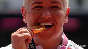 Olympic champ Wlodarczyk out for season after chasing thief - Belleville News-Democrat