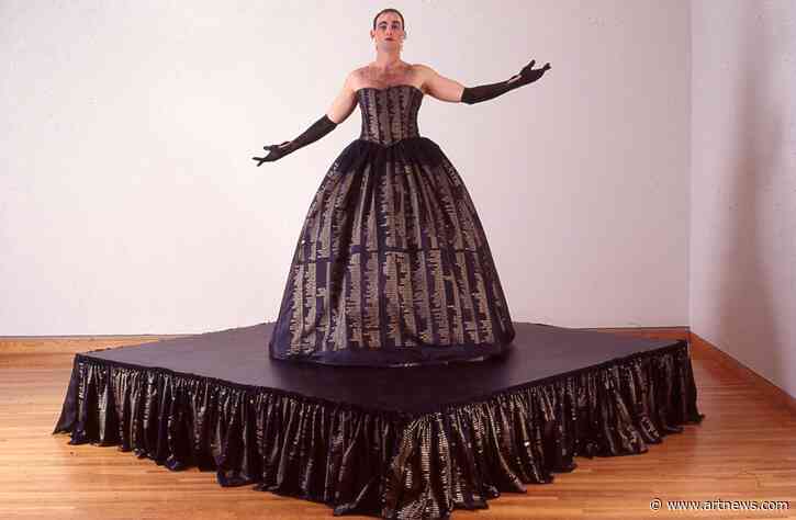 Hunter Reynolds, Pioneering Artist Known for Heart-Wrenching Works That Chronicled the Immense Loss Wrought by HIV/AIDS, Dies at 62