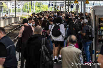 Überfüllte Züge zwischen Chemnitz und Leipzig: Zusätzliche Busse im Einsatz - TAG24