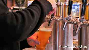 Paddock to pub: How unsellable fruit is getting a second chance as sour beer