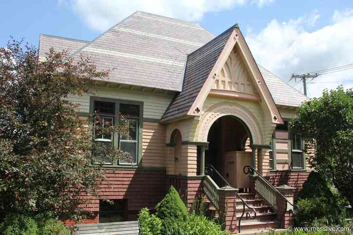 Speakers at groundbreaking ceremony for $1M addition to North Amherst Library extol locale’s can-do attitude - MassLive.com
