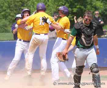 Avon vs. Amherst baseball: Eagles rally late to stave off Comets’ upset bid, advance to district final - The Morning Journal