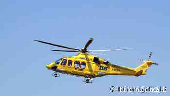 Perde il controllo della moto, grave centauro - Il Tirreno