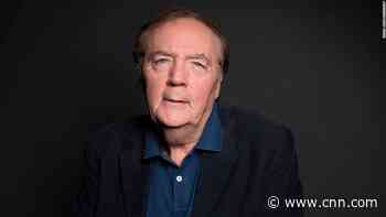 Bestselling novelist apologizes for comments on race
