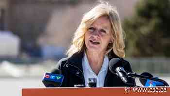 Alberta NDP has sometimes 'fallen short' on respect for staff and volunteers, Notley says